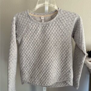 Childs Size Small Gray Textured Sweater